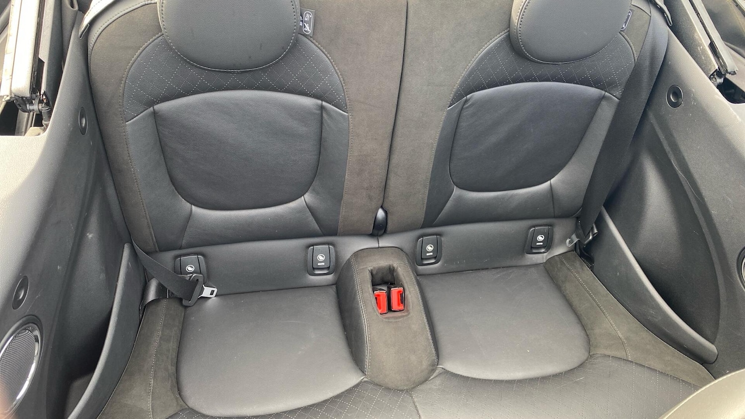 Used MINI Convertible 2018 for sale - 78062901: Photo 42