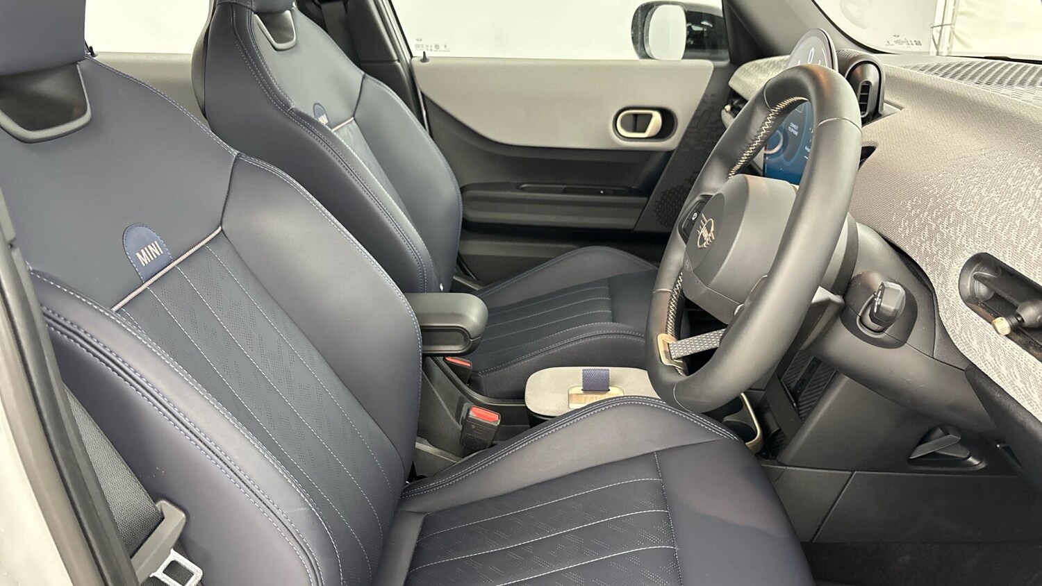 Used MINI Hatch 2025 for sale - 76760115: Photo 11