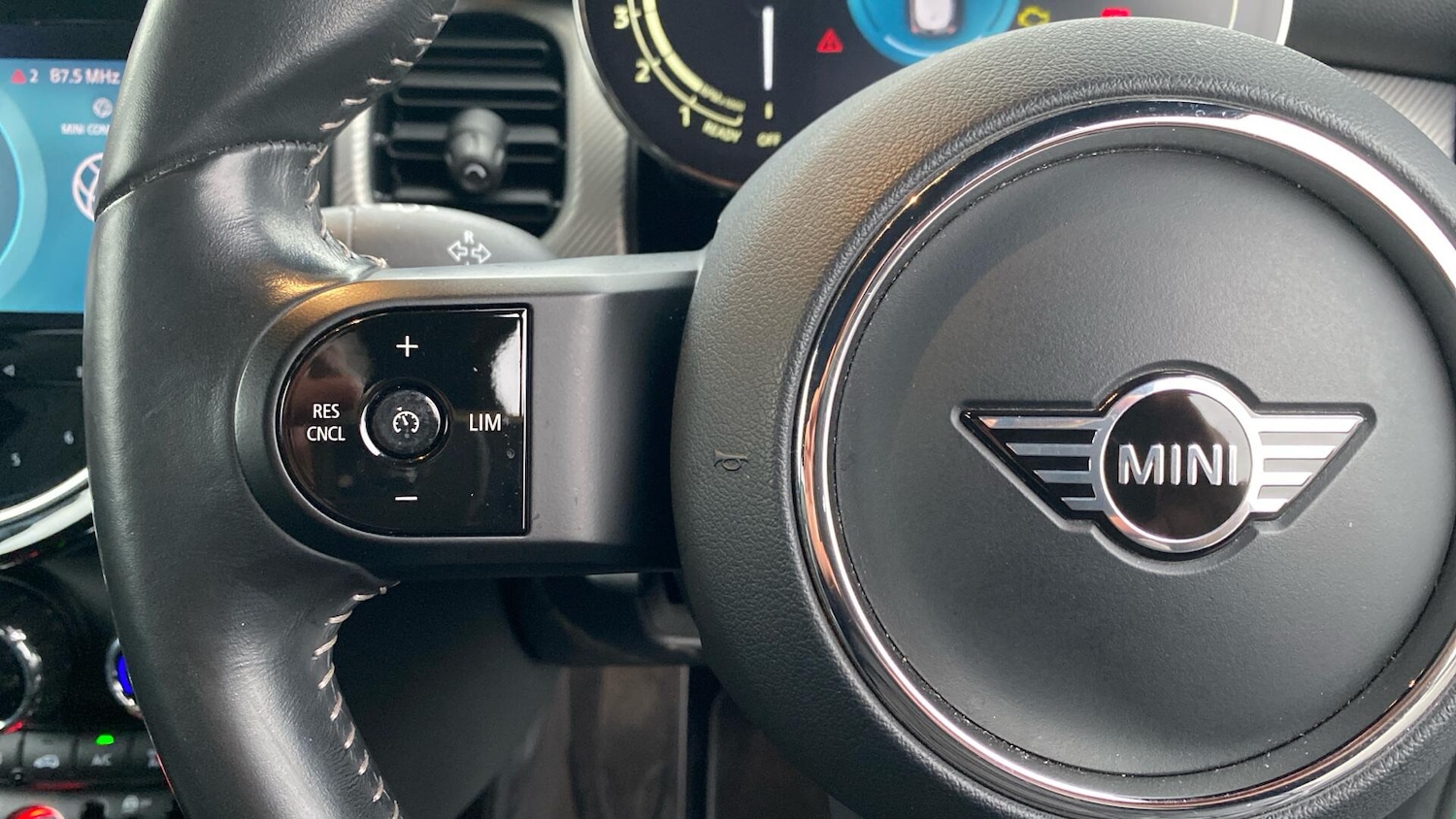 Used MINI Hatch 2022 for sale - 77798925: Photo 17