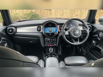 Used MINI Hatch 2022 for sale - 77798925: Photo