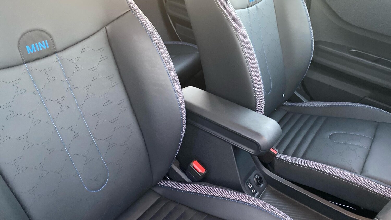 Used MINI Hatch 2024 for sale - 76976797: Photo 46