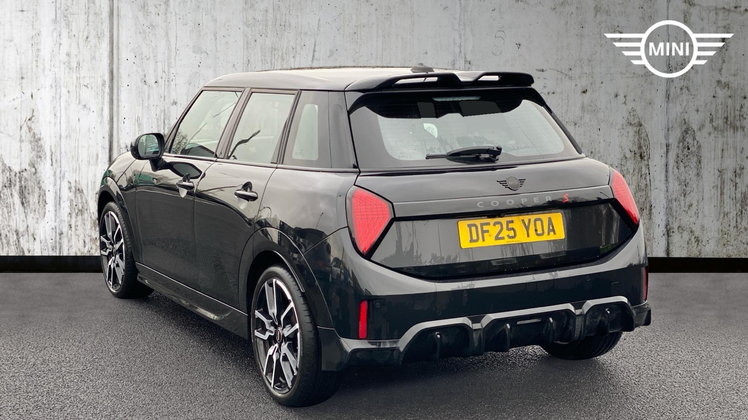 Used MINI Cooper 2025 for sale - 77396277: Photo 2