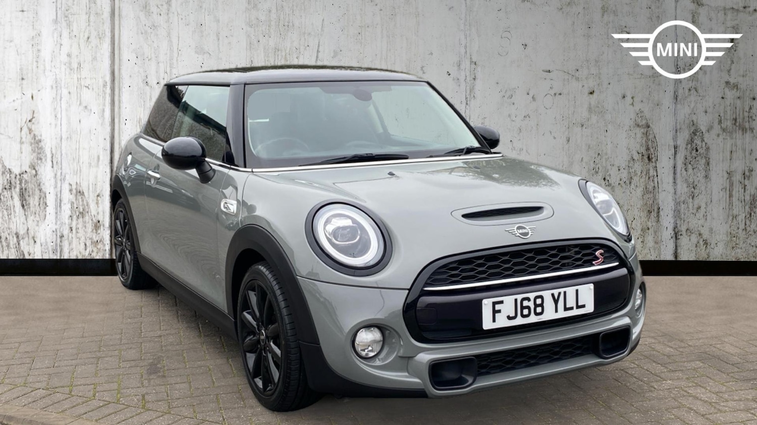 Used MINI Hatch 2018 for sale - 76760253: Photo 1