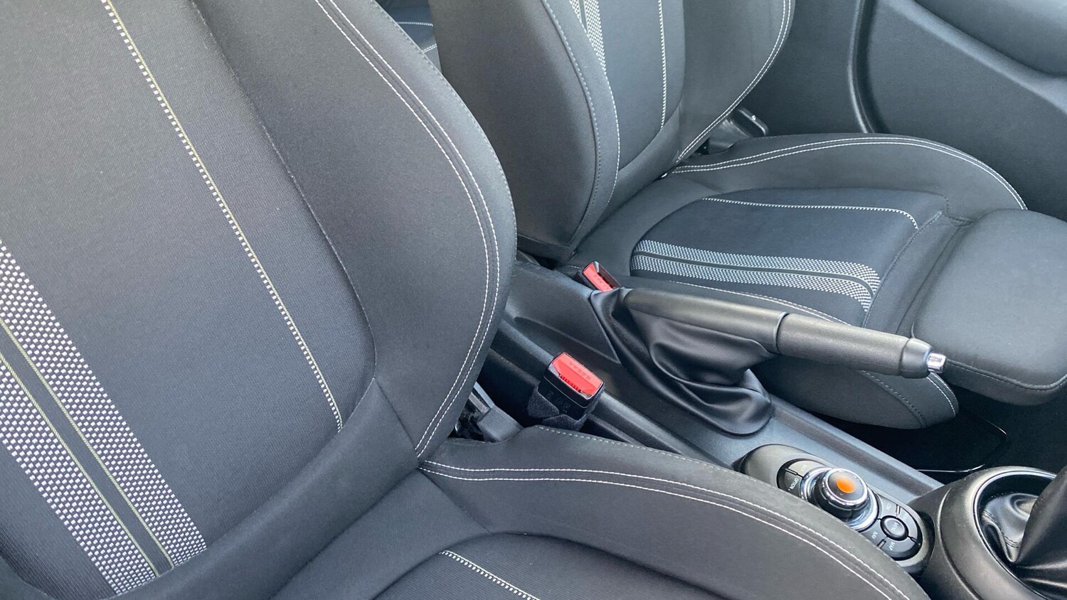 Used MINI Hatch 2020 for sale - 76760158: Photo 44