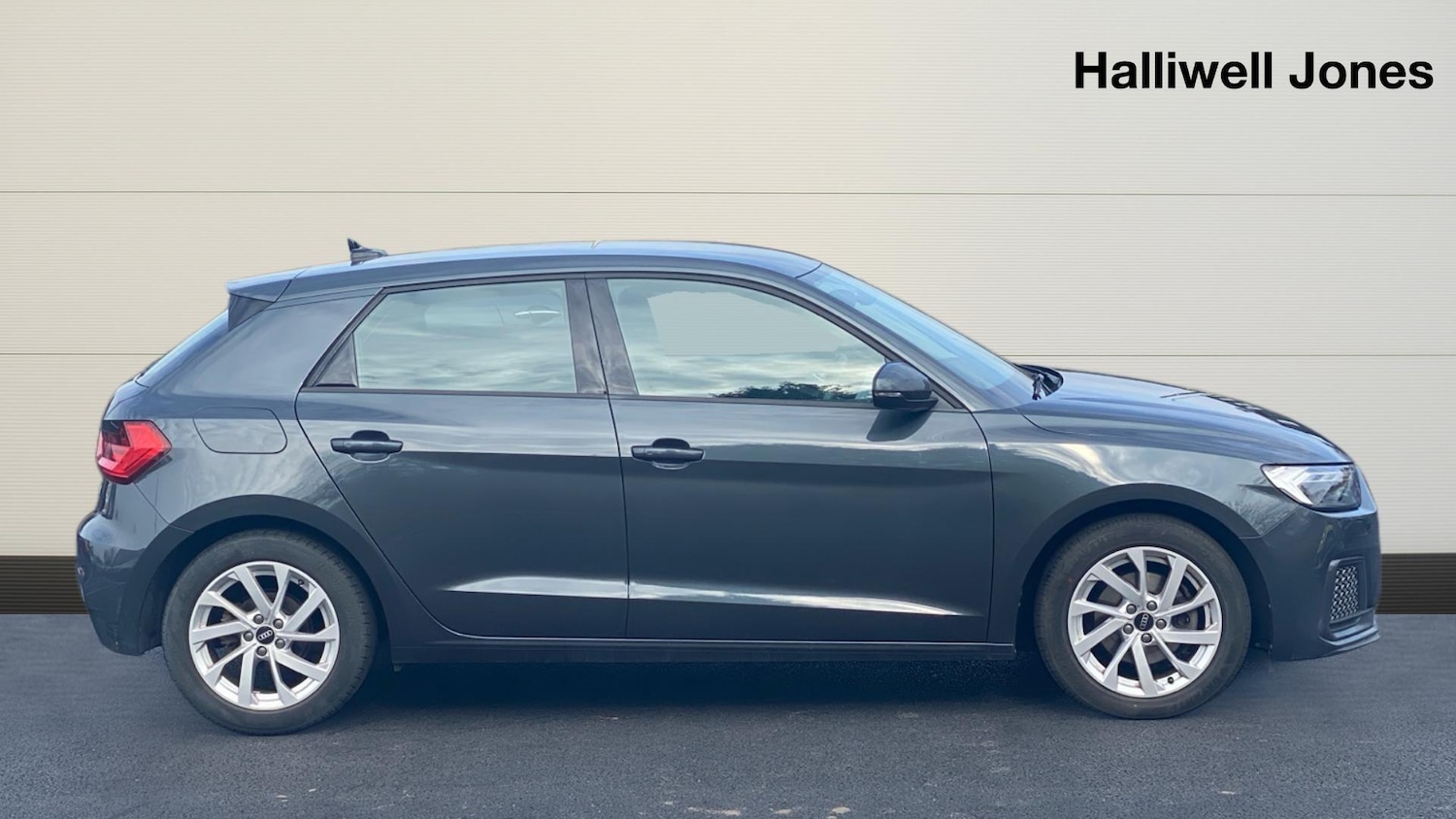 Used Audi A1 2023 for sale - 77993003: Photo 3