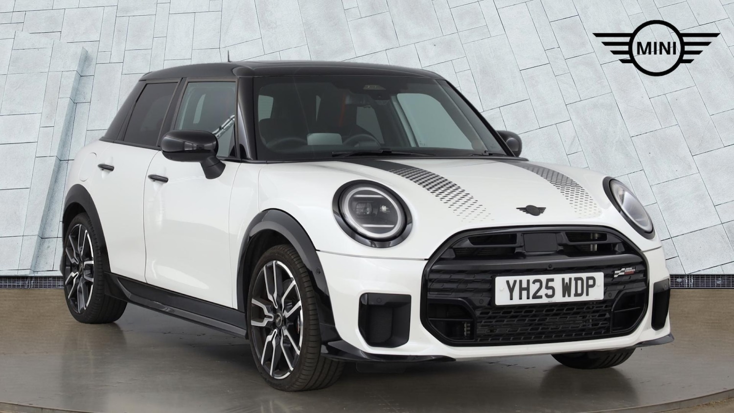 Used MINI Cooper 2025 for sale - 76760112: Photo 1