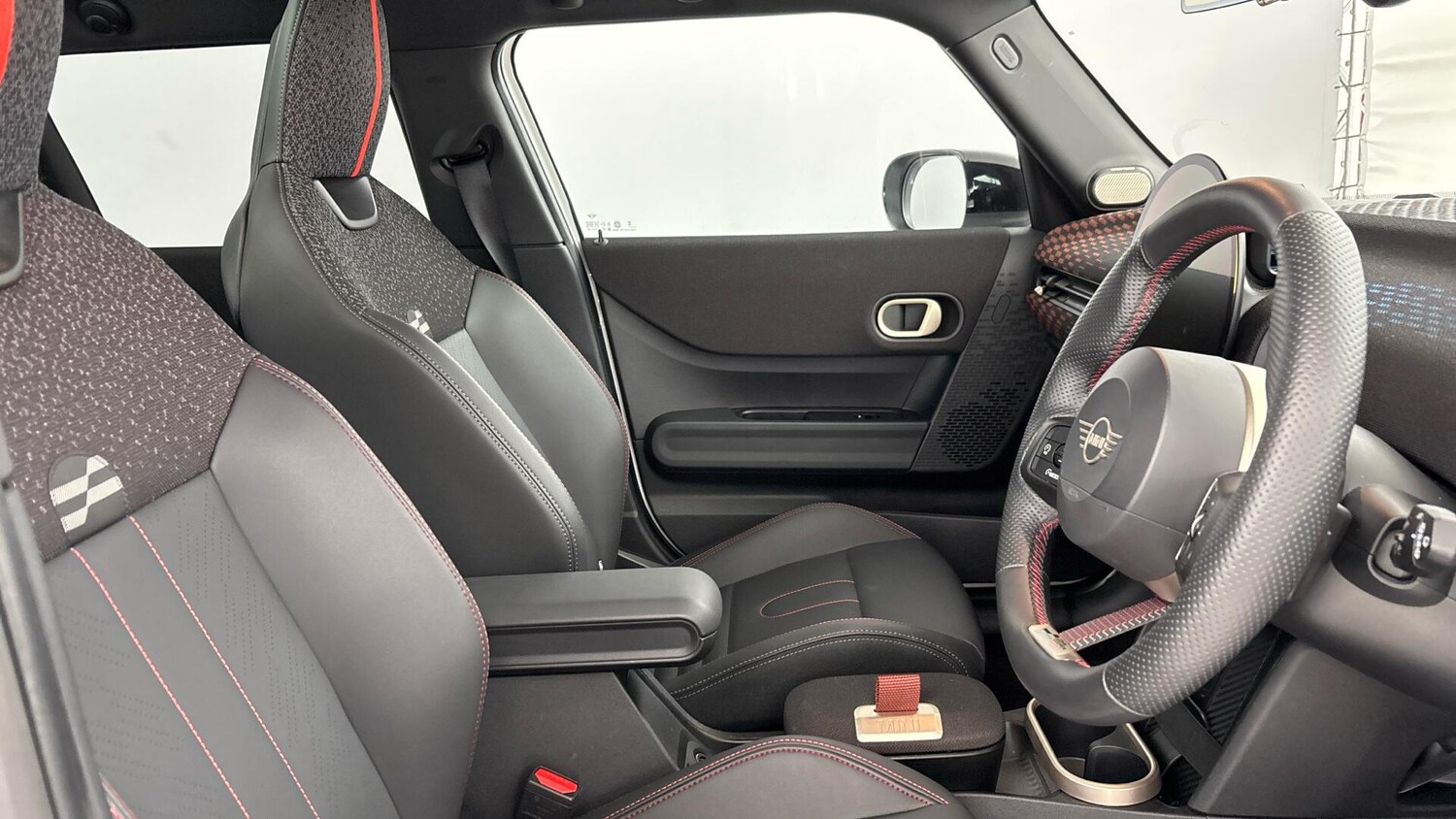 Used MINI Cooper 2025 for sale - 76760112: Photo 11