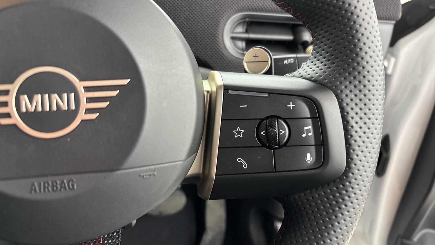 Used MINI Cooper 2025 for sale - 76760112: Photo 18