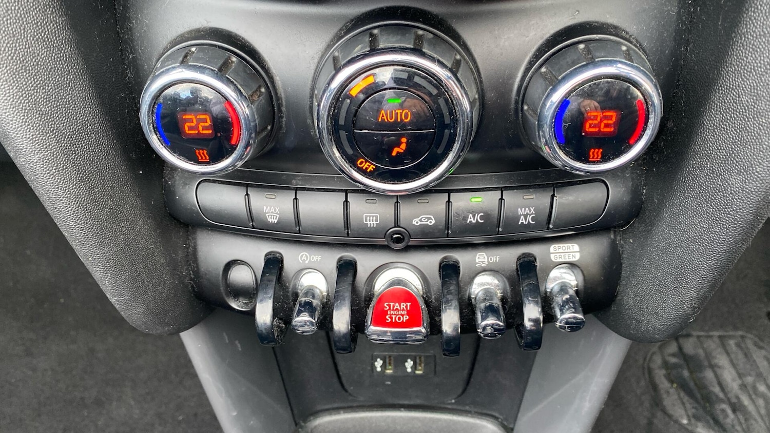 Used MINI Convertible 2018 for sale - 76832256: Photo 27