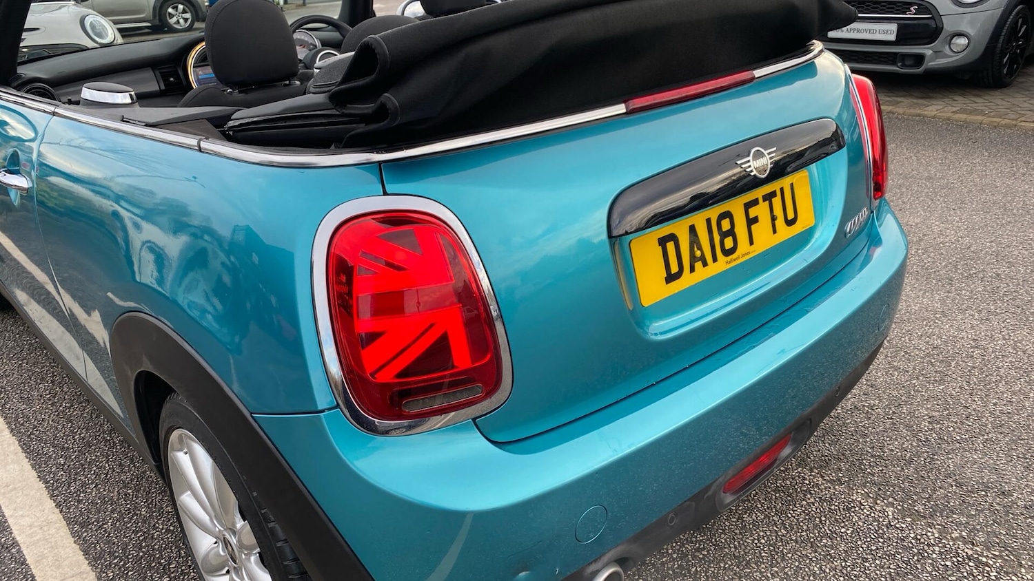 Used MINI Convertible 2018 for sale - 76832256: Photo 35