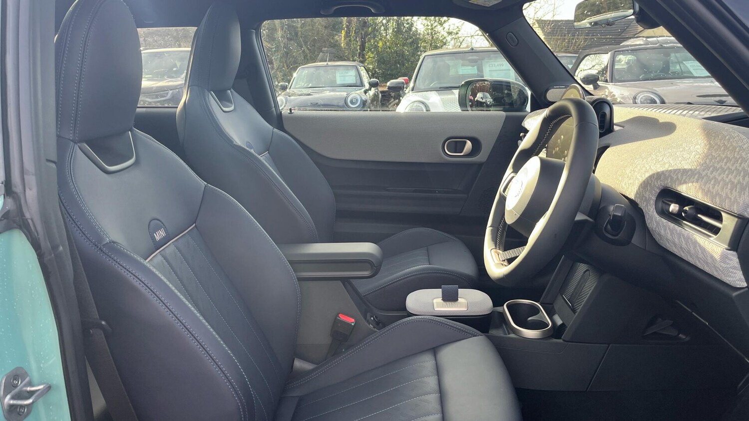 Used MINI Hatch 2025 for sale - 77130965: Photo 11