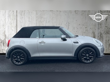 Used MINI Convertible 2022 for sale - 77852748: Photo