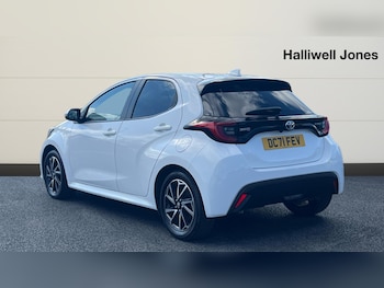 Used Toyota Yaris 2022 for sale - 78100025: Photo