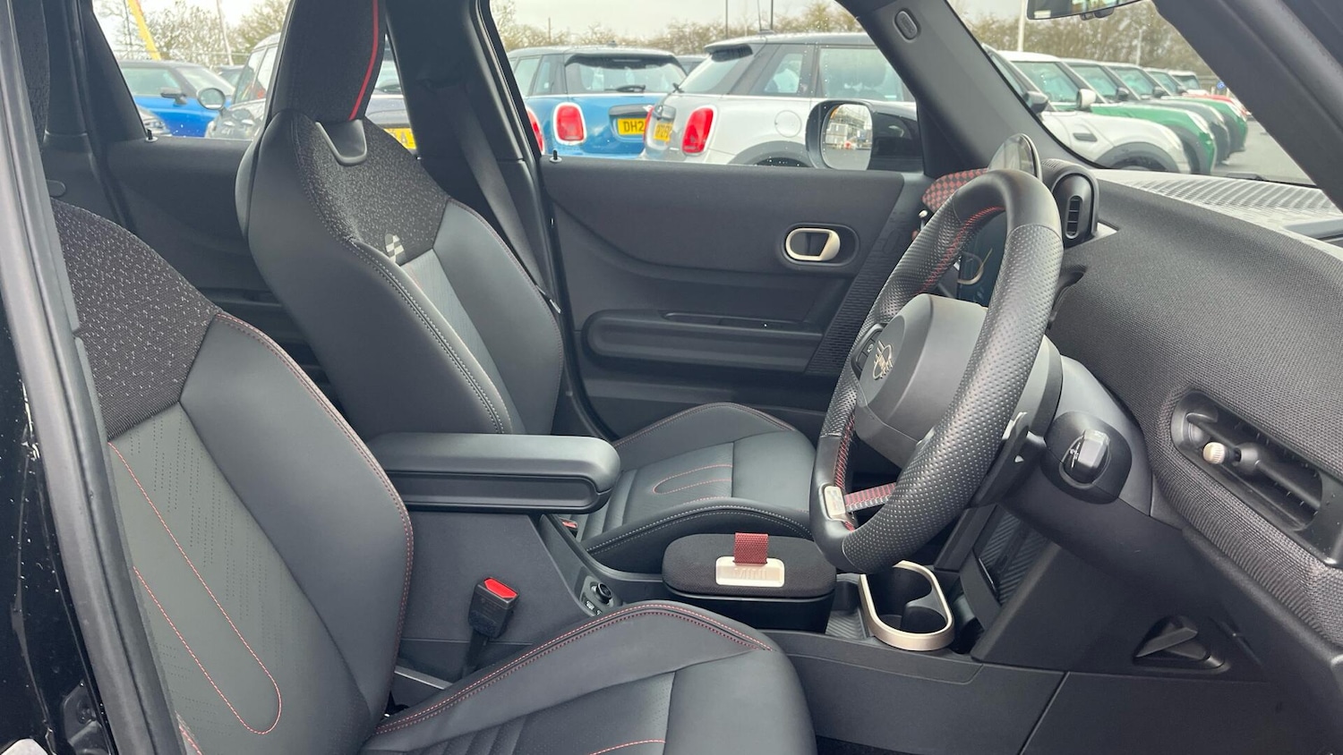 Used MINI Cooper 2025 for sale - 77633923: Photo 11