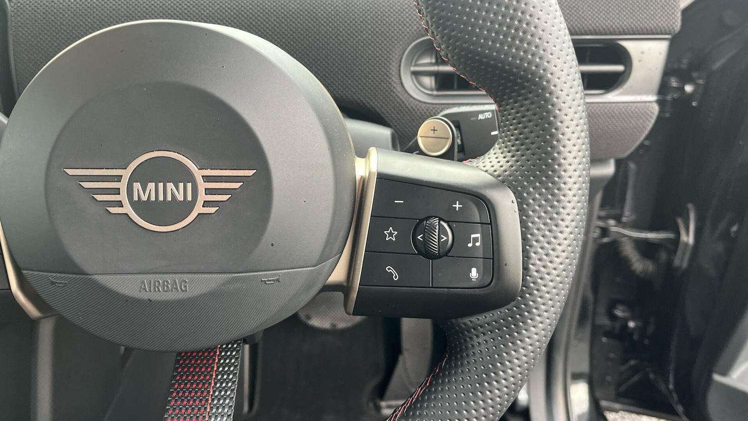 Used MINI Cooper 2025 for sale - 77633923: Photo 18