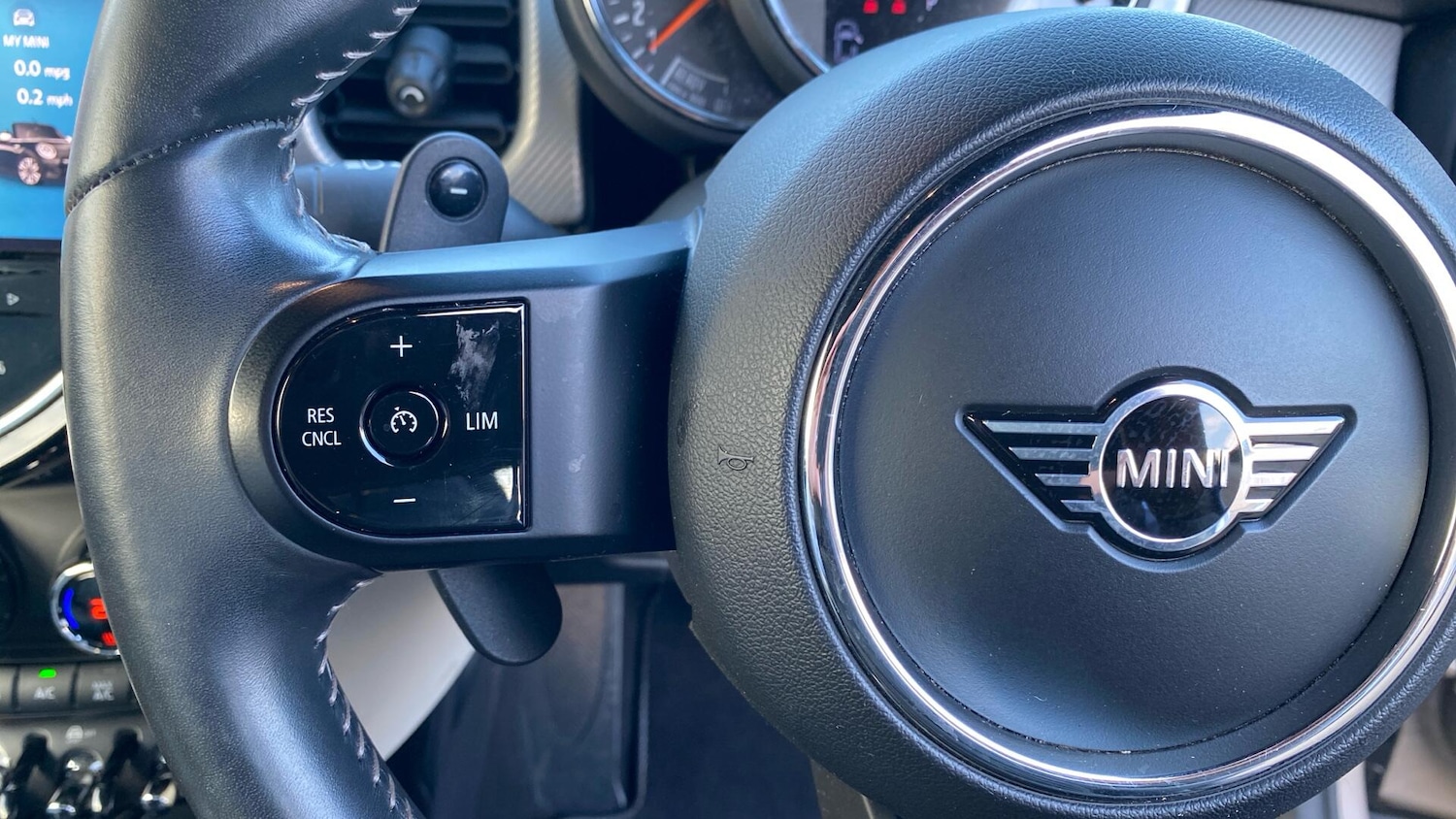 Used MINI Convertible 2022 for sale - 76965242: Photo 17