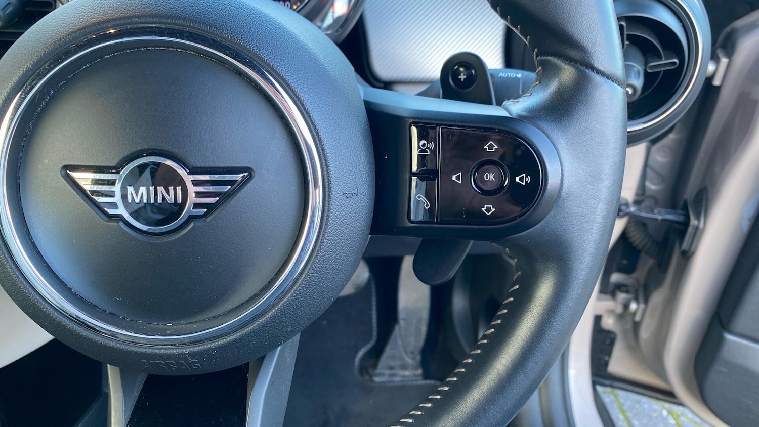 Used MINI Convertible 2022 for sale - 76965242: Photo 18