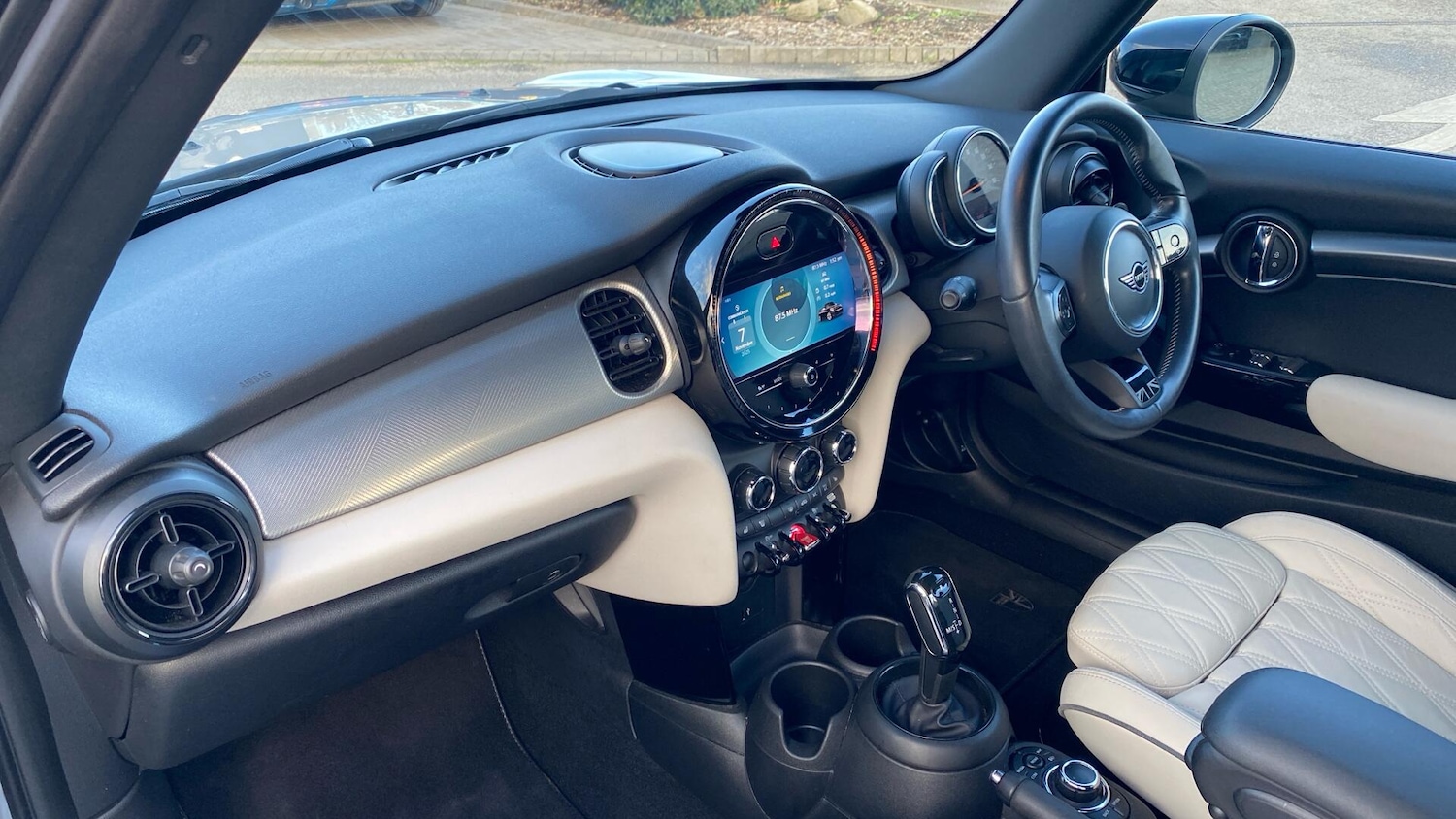 Used MINI Convertible 2022 for sale - 76965242: Photo 7