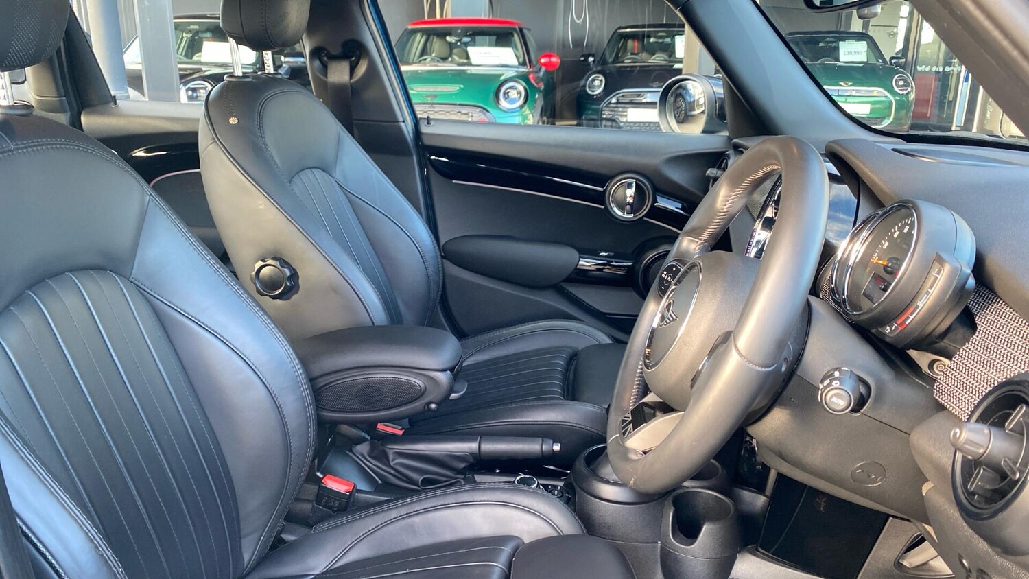 Used MINI Hatch 2023 for sale - 76802229: Photo 11