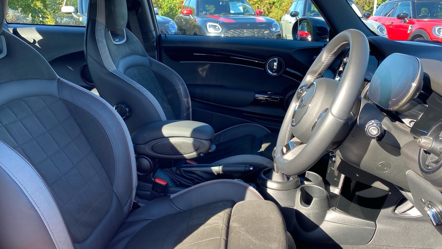 Used MINI Hatch 2023 for sale - 76760070: Photo 11