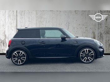 Used MINI Hatch 2021 for sale - 77982235: Photo