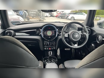 Used MINI Hatch 2021 for sale - 77982235: Photo