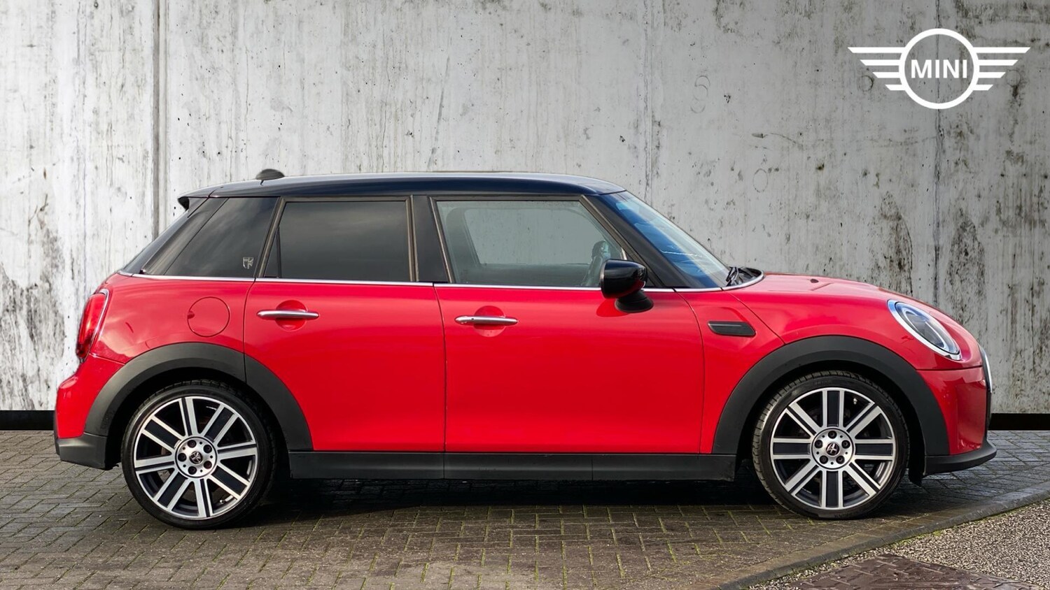 Used MINI Hatch 2022 for sale - 76760137: Photo 3