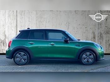 Used MINI Hatch 2023 for sale - 76760170: Photo