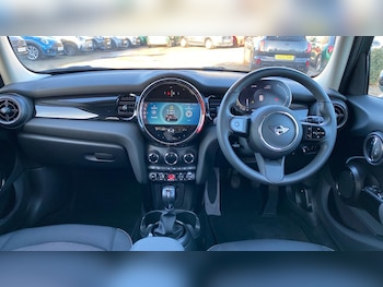 Used MINI Hatch 2023 for sale - 76760170: Photo