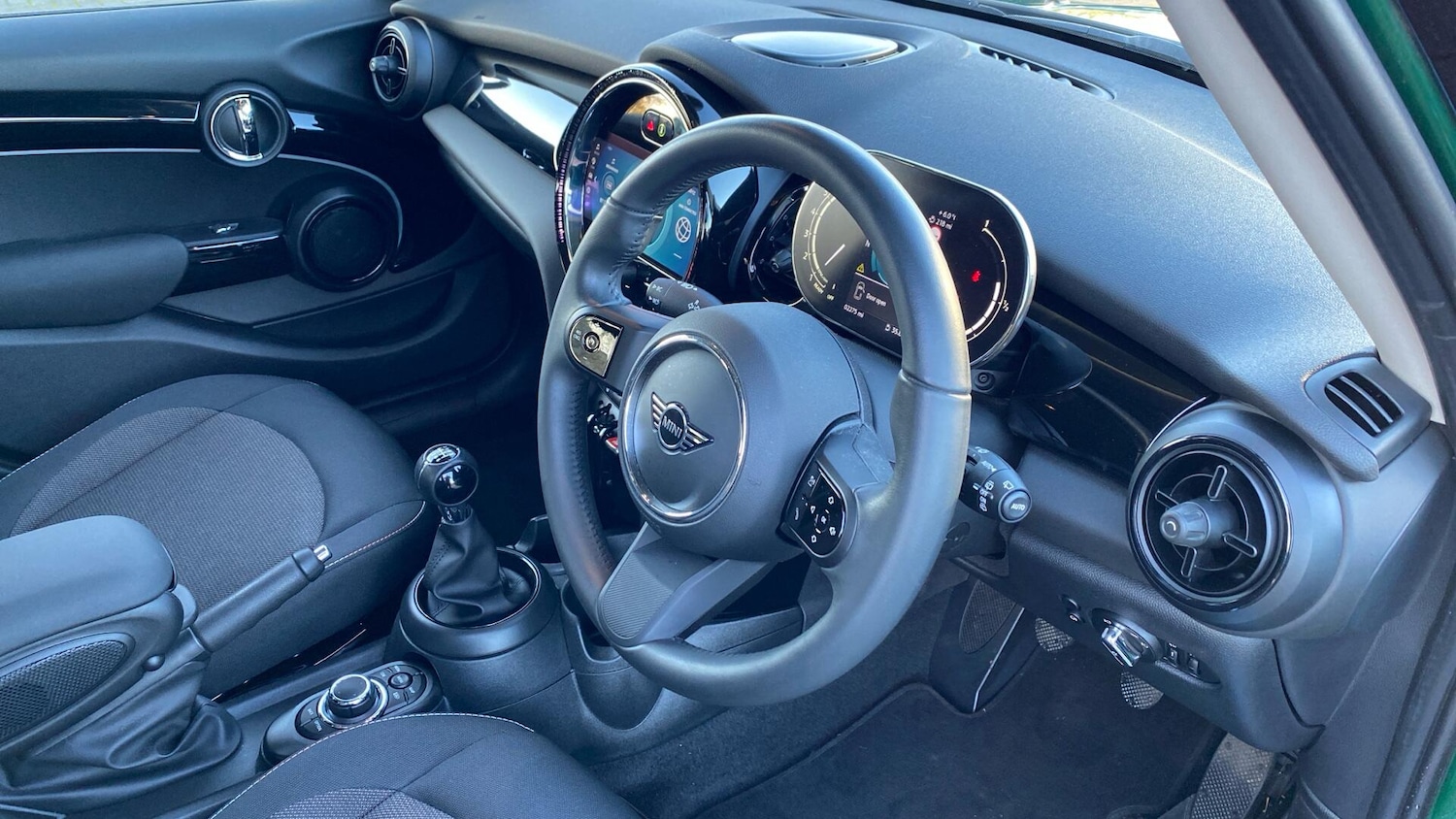 Used MINI Hatch 2023 for sale - 76760170: Photo 6