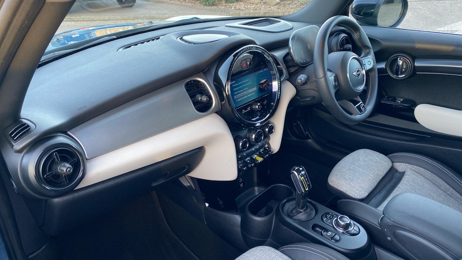 Used MINI Hatch 2021 for sale - 76801720: Photo 7