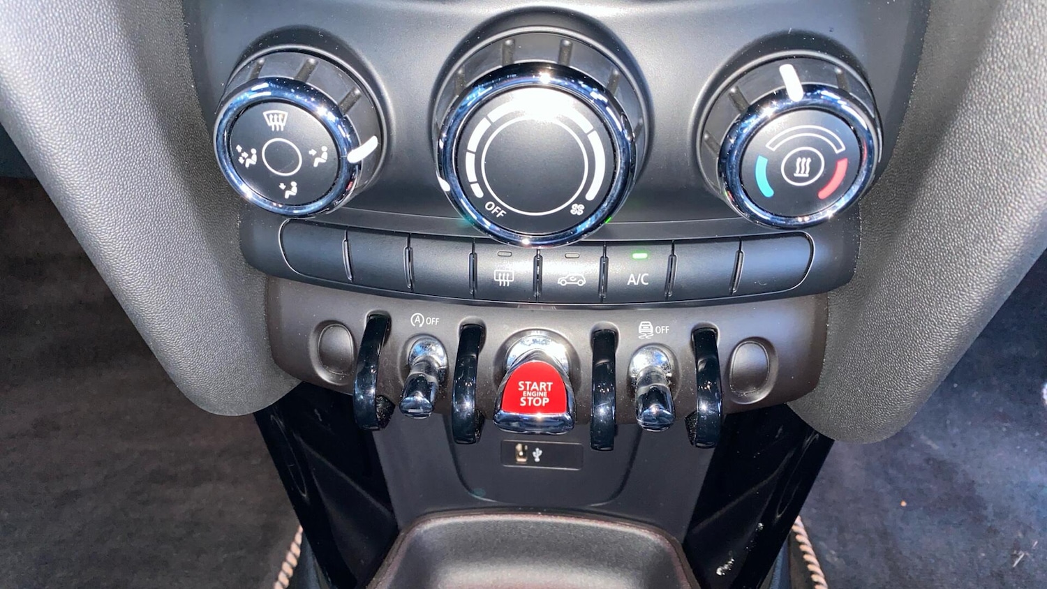 Used MINI Hatch 2019 for sale - 76824190: Photo 28