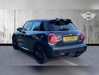 Used MINI Hatch 2019 for sale - 76824190: Photo