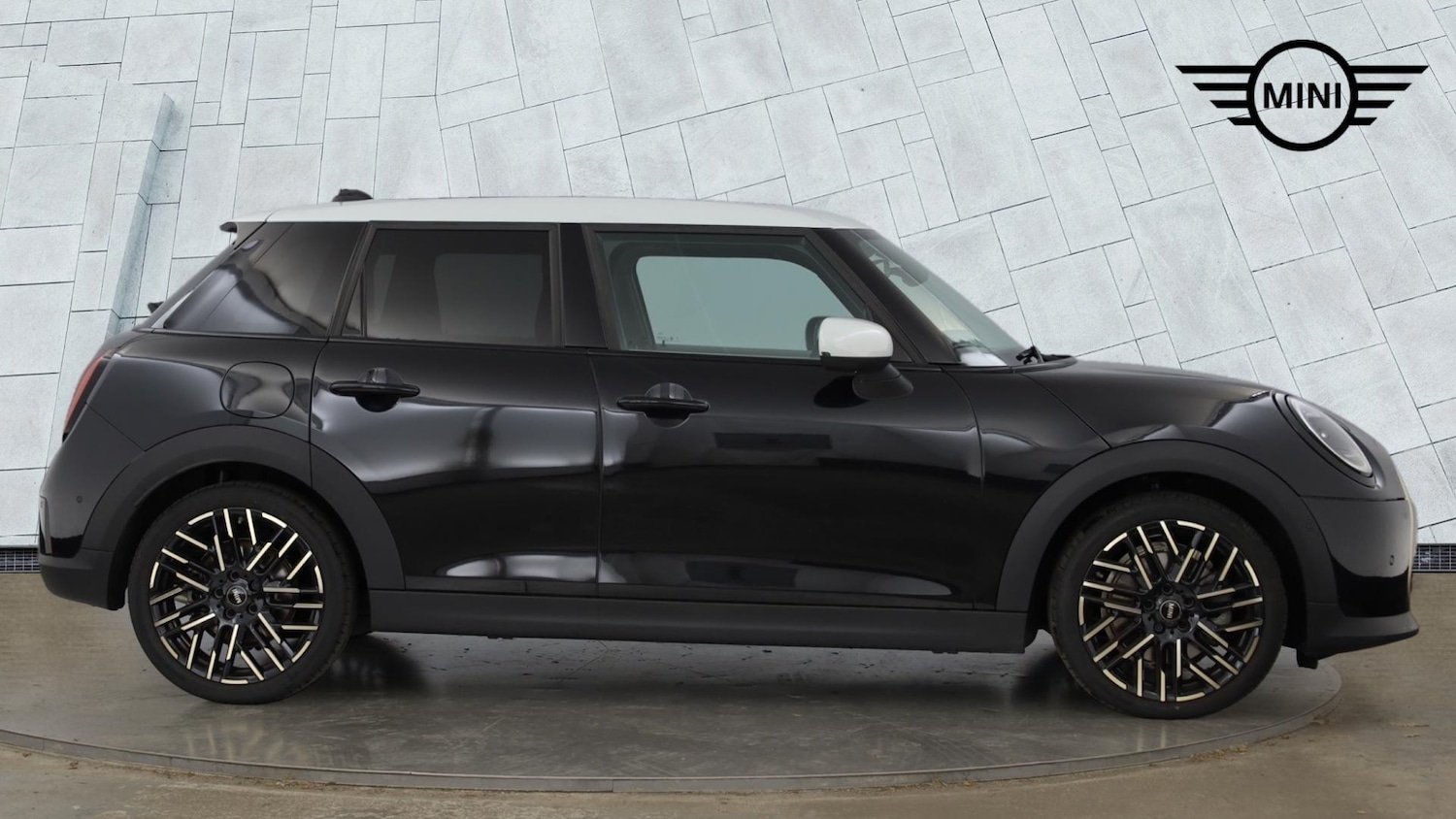 Used MINI Cooper 2025 for sale - 76760035: Photo 3