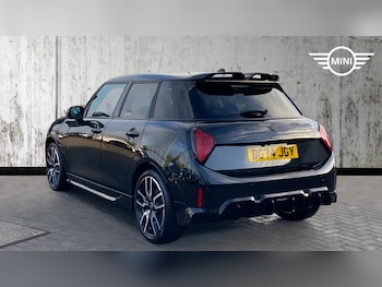 Used MINI Cooper 2024 for sale - 76760058: Photo