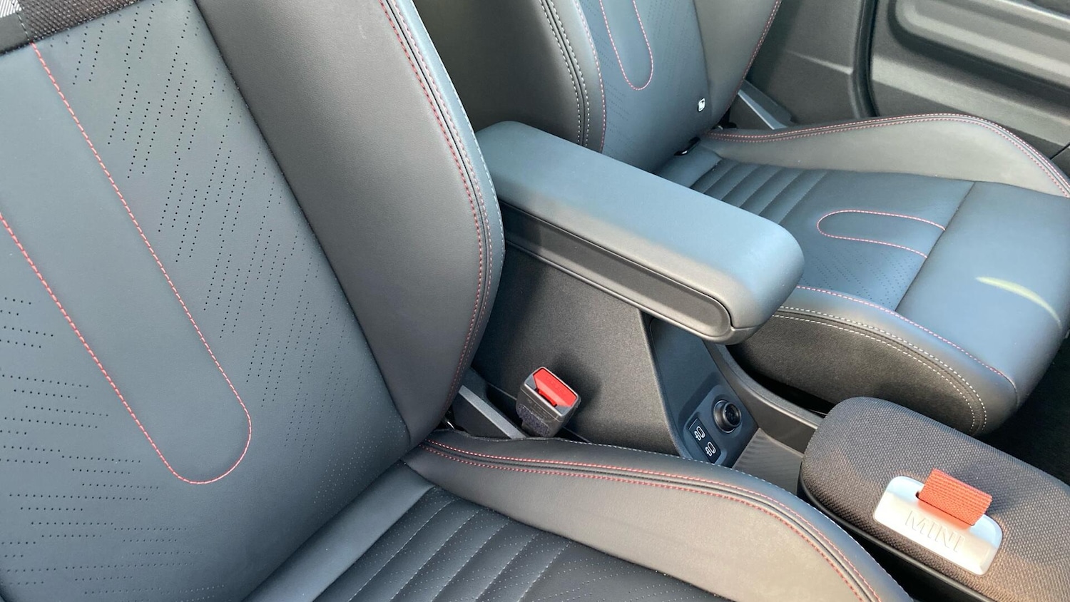 Used MINI Cooper 2024 for sale - 76760058: Photo 53