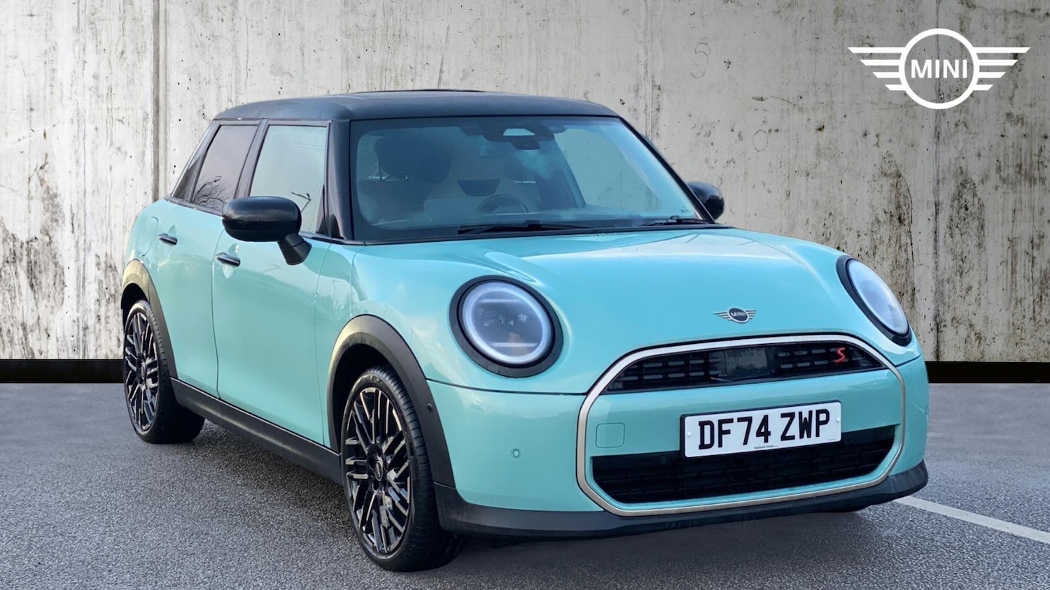 Used MINI Hatch 2024 for sale - 76953099: Photo 1