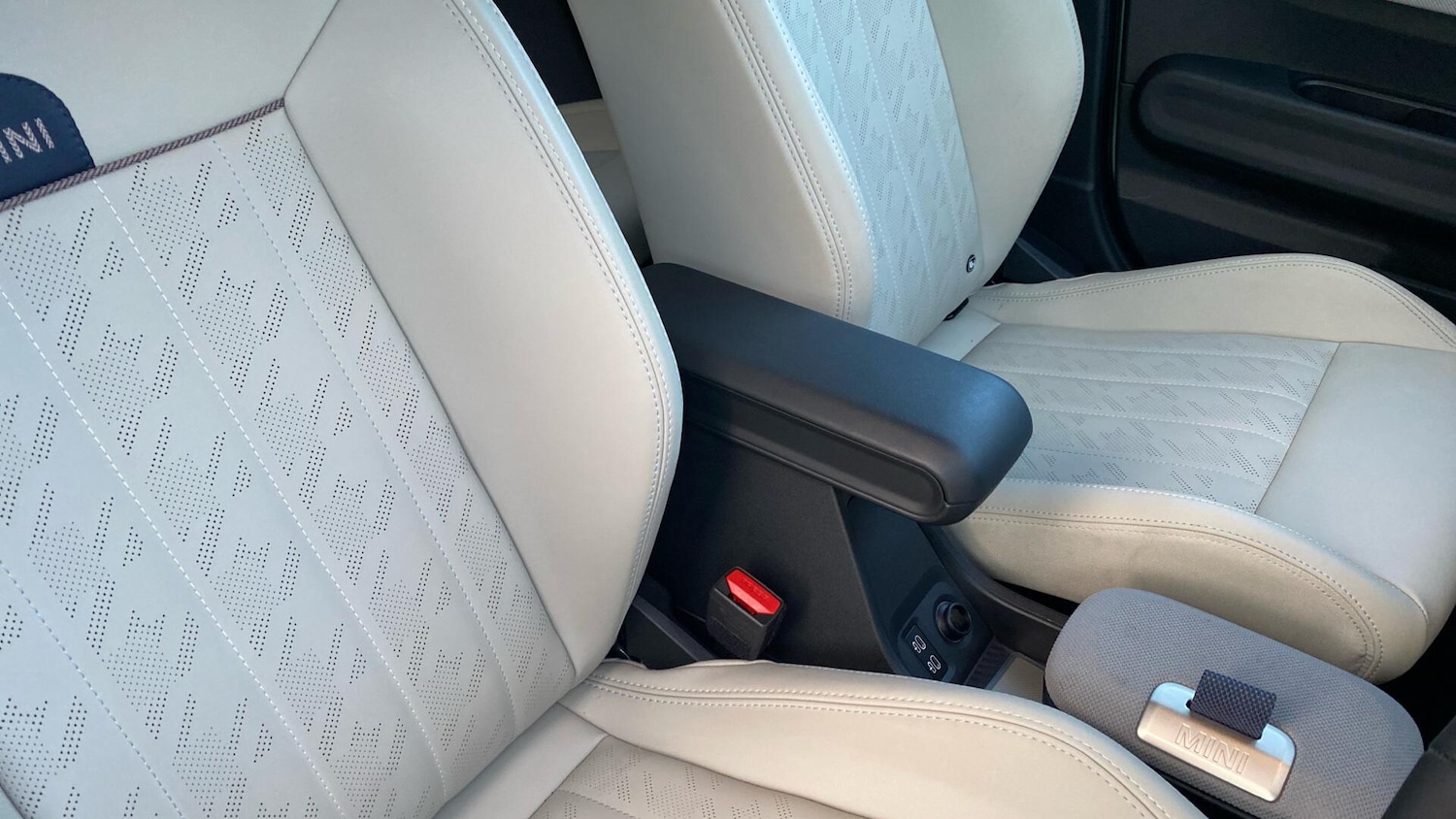 Used MINI Hatch 2024 for sale - 76953099: Photo 49