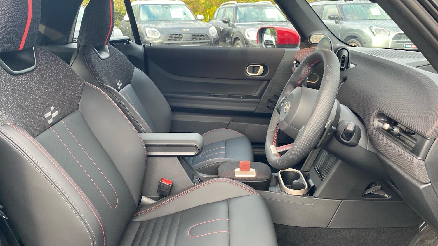 Used MINI Cooper 2025 for sale - 76760283: Photo 11