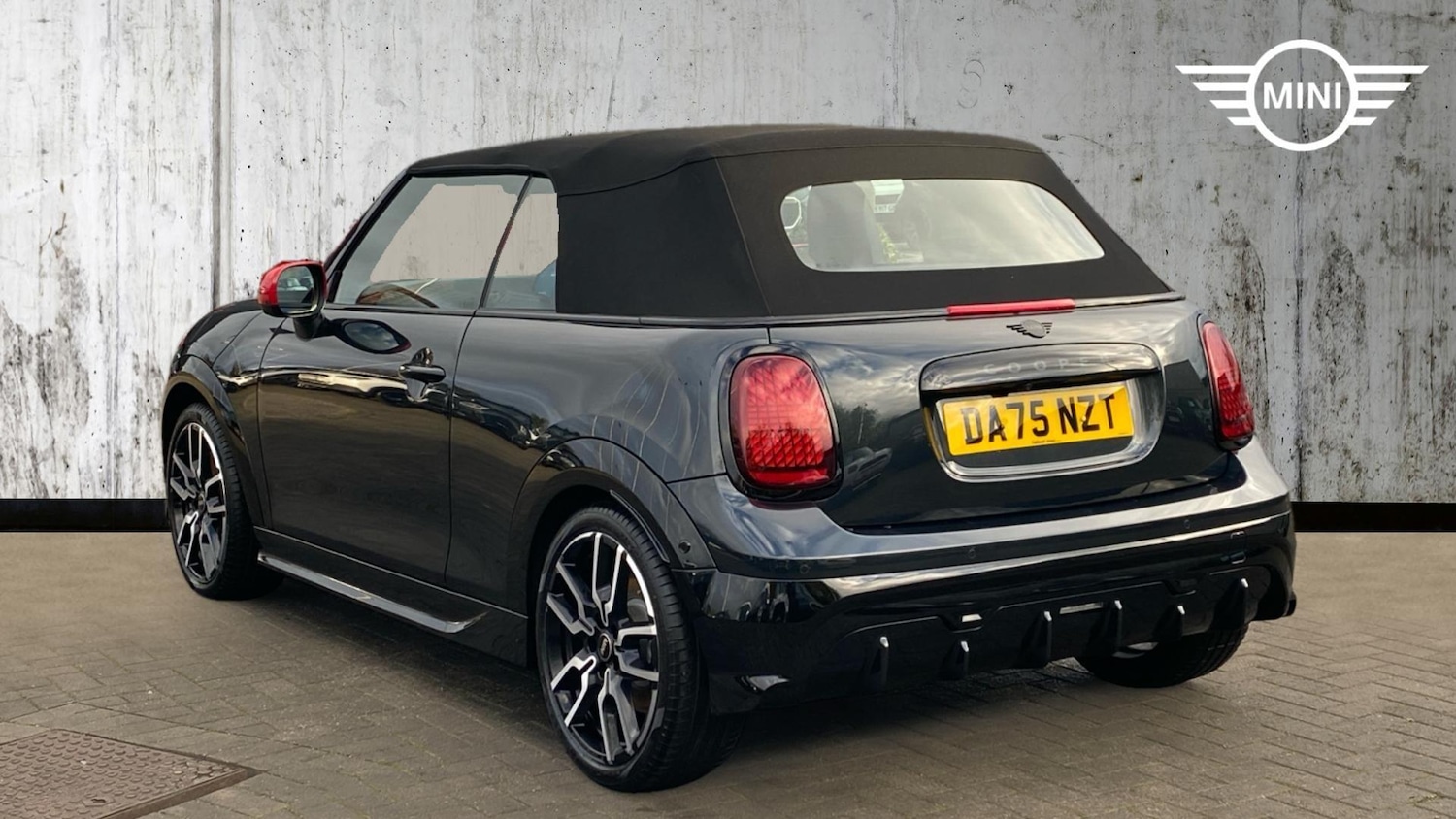 Used MINI Cooper 2025 for sale - 76760283: Photo 2