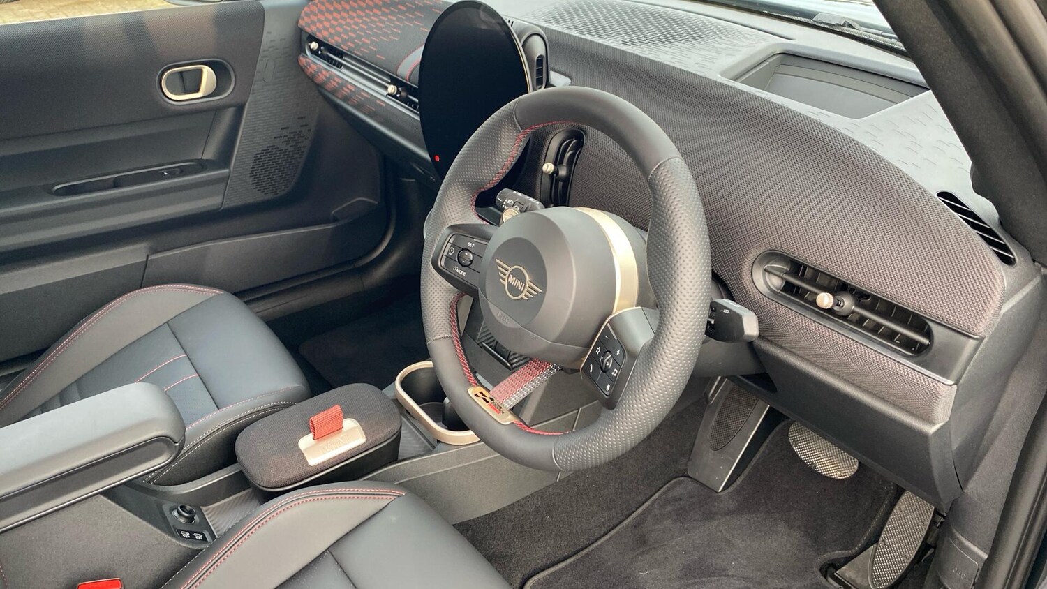 Used MINI Cooper 2025 for sale - 76760283: Photo 6