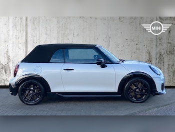 Used MINI Cooper 2025 for sale - 76801391: Photo