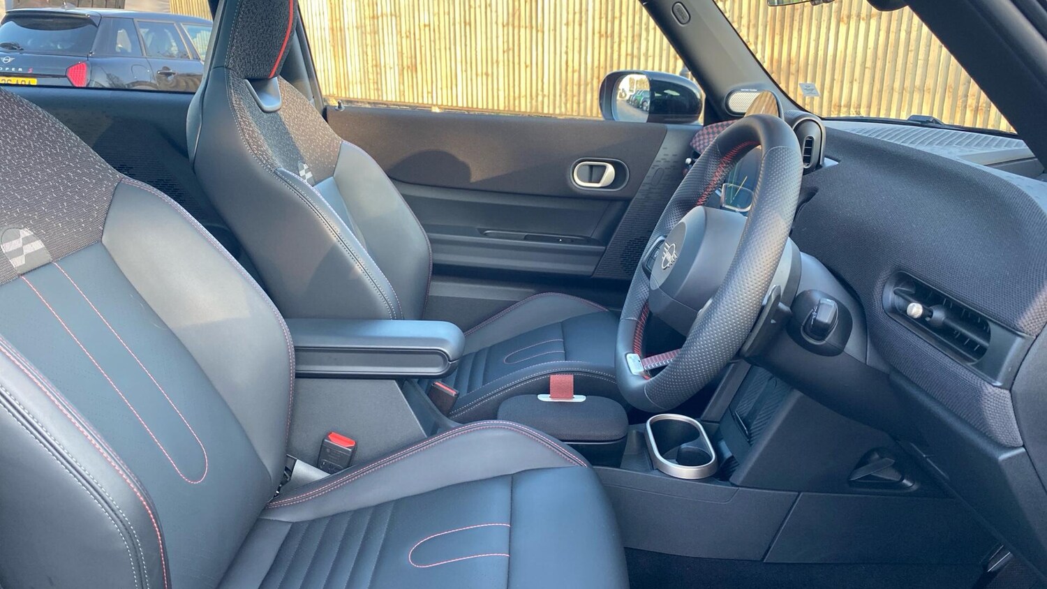 Used MINI Hatch 2024 for sale - 77625499: Photo 11