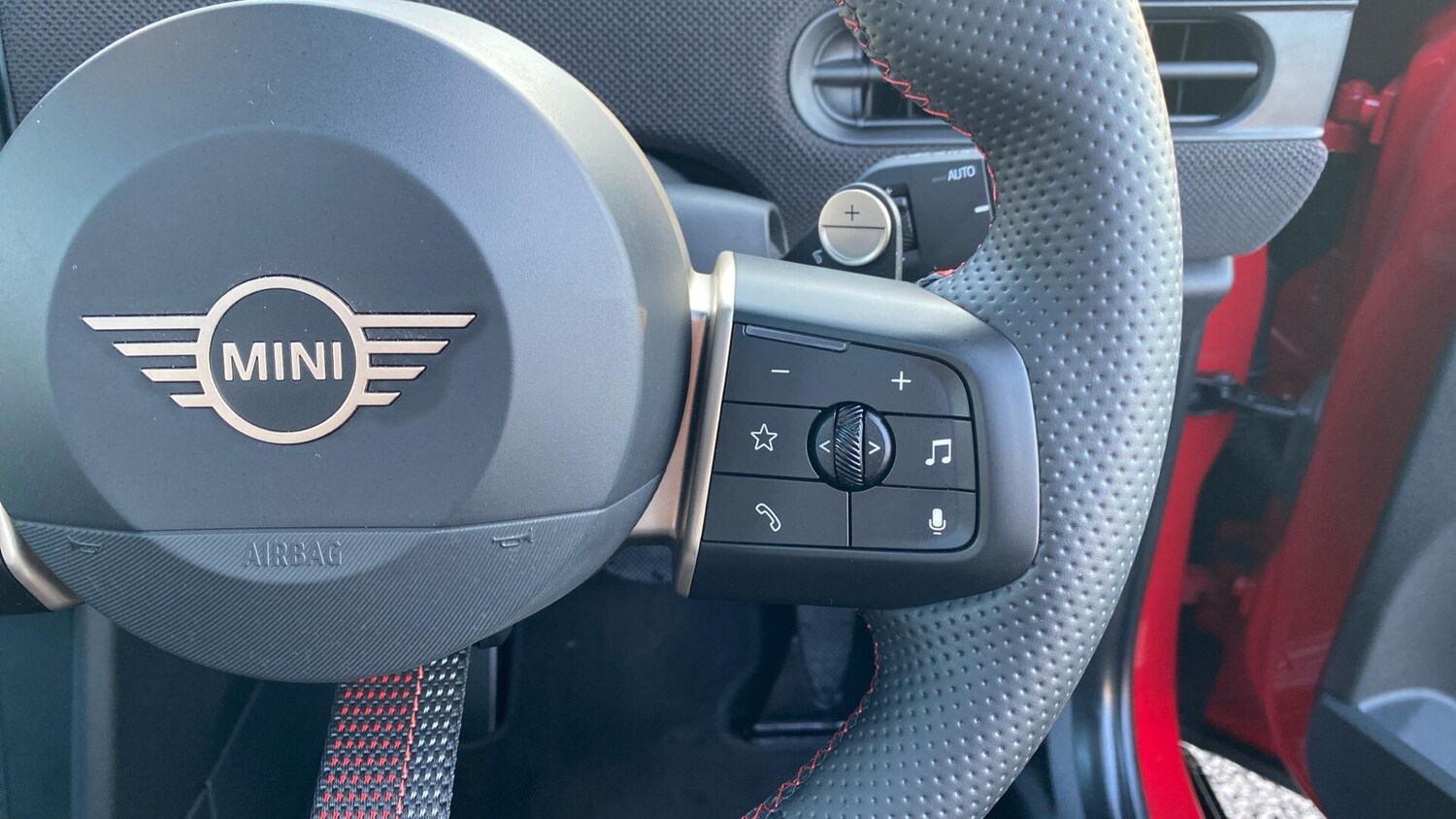 Used MINI Hatch 2024 for sale - 77625499: Photo 18