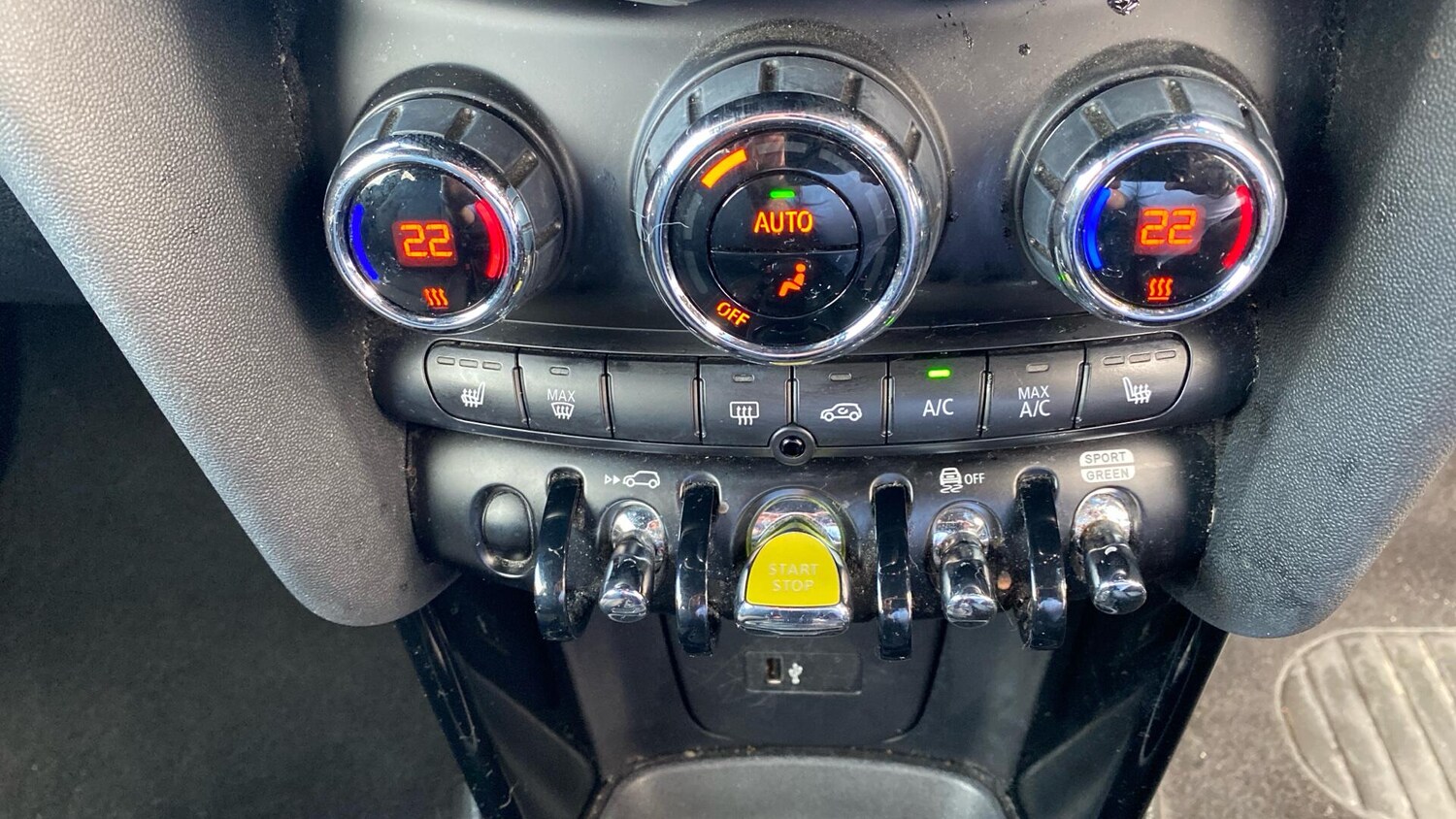 Used MINI Hatch 2022 for sale - 76760179: Photo 27