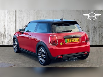 Used MINI Hatch 2022 for sale - 76760179: Photo