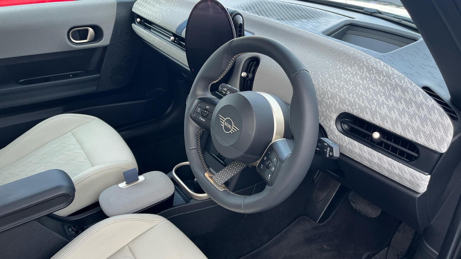 Used MINI Hatch 2024 for sale - 77497051: Photo 6