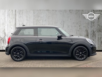 Used MINI Hatch 2022 for sale - 76760236: Photo