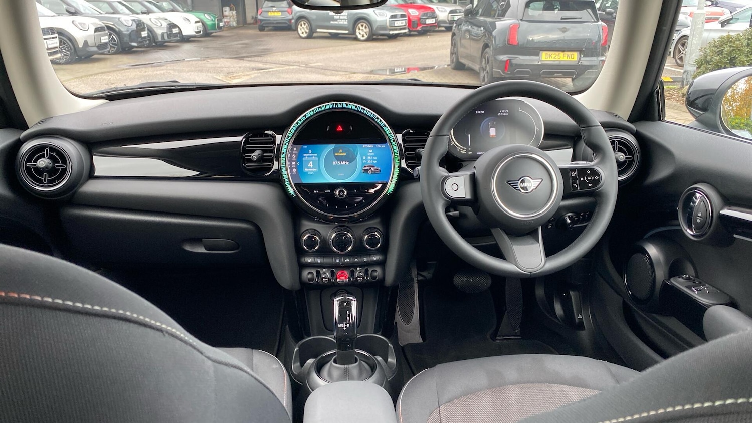 Used MINI Hatch 2022 for sale - 76760236: Photo 4