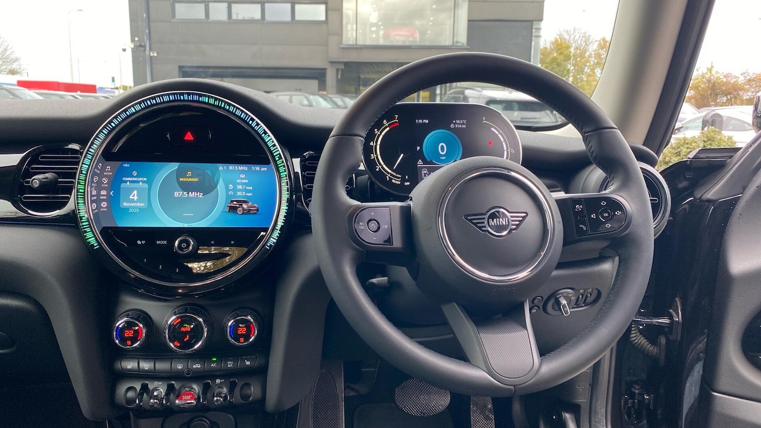 Used MINI Hatch 2022 for sale - 76760236: Photo 5